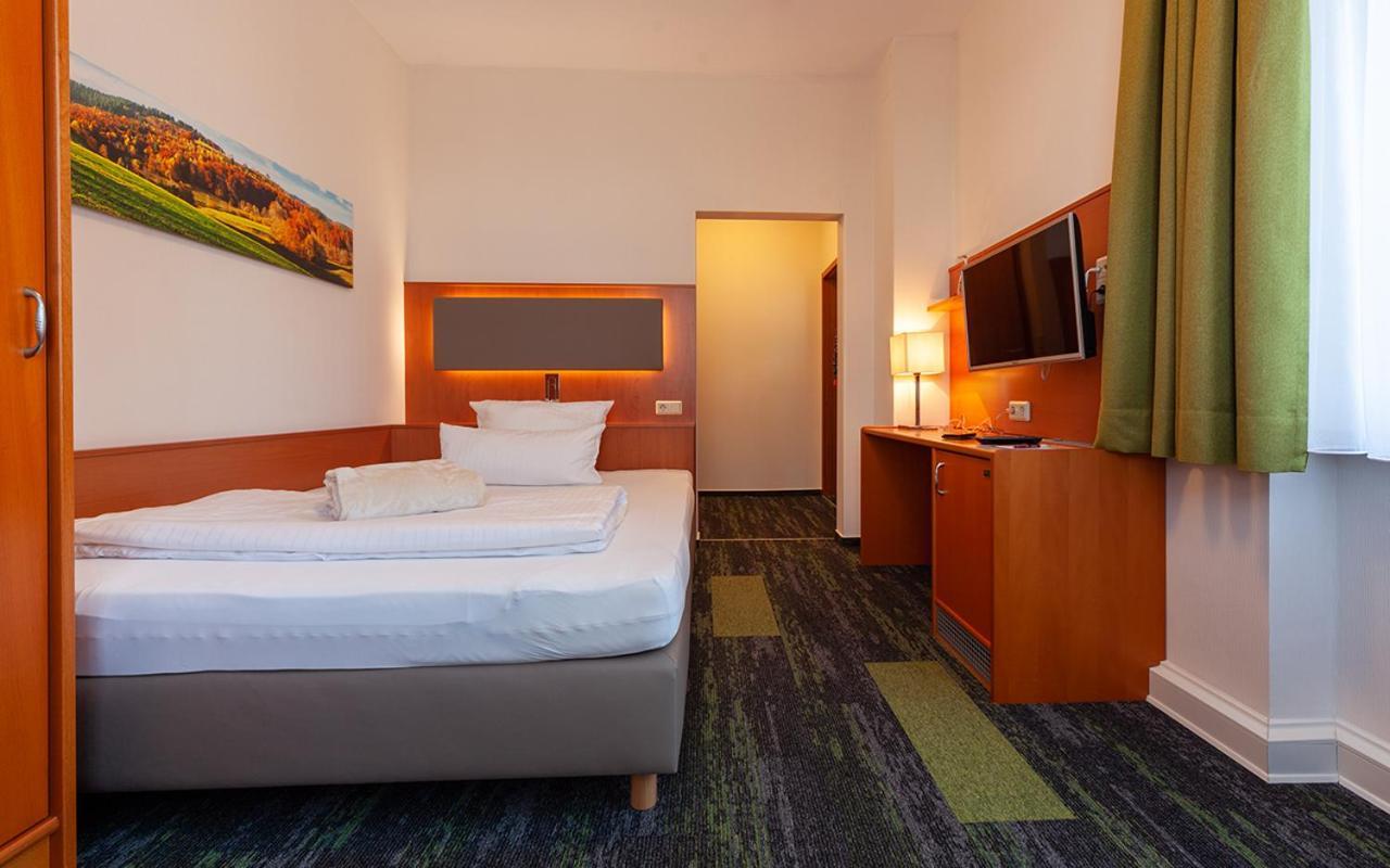 Hotel Meyer Glauchau Luaran gambar